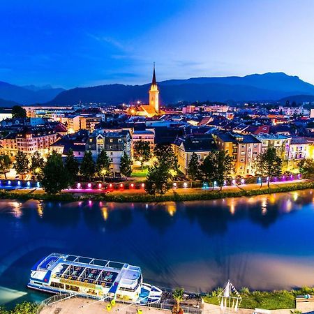 Hostel Lovely Rooms, City Center, Shared Bathroom, Windows To Corridor Villach Exterior photo