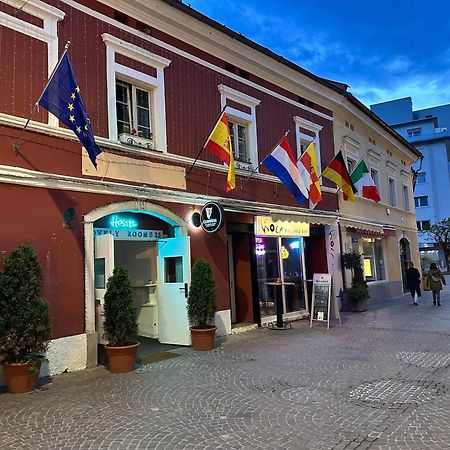 Hostel Lovely Rooms, City Center, Shared Bathroom, Windows To Corridor Villach Exterior photo