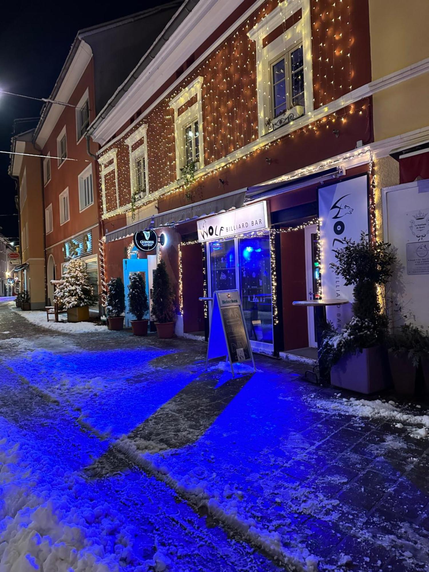 Hostel Lovely Rooms, City Center, Shared Bathroom, Windows To Corridor Villach Exterior photo